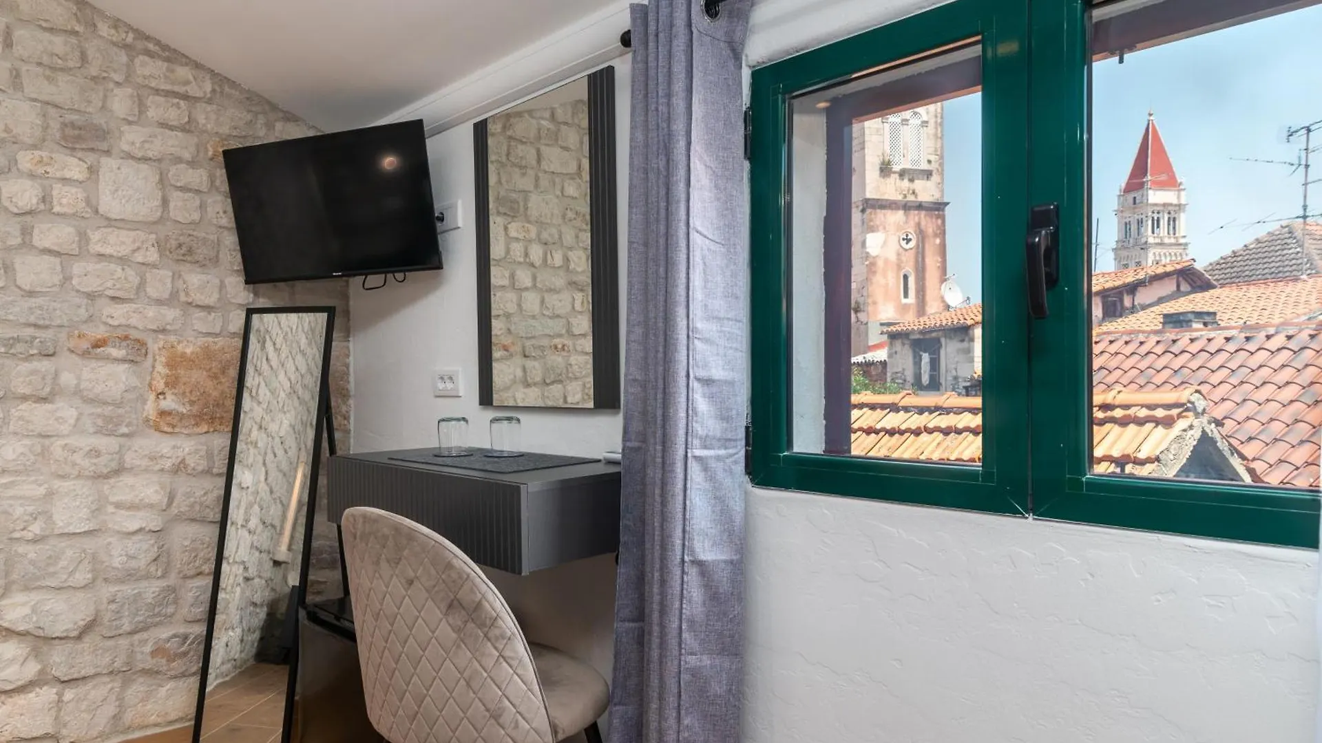 Bed and Breakfast Andreis Luxury Retreat Trogir 0*,  Chorvatsko